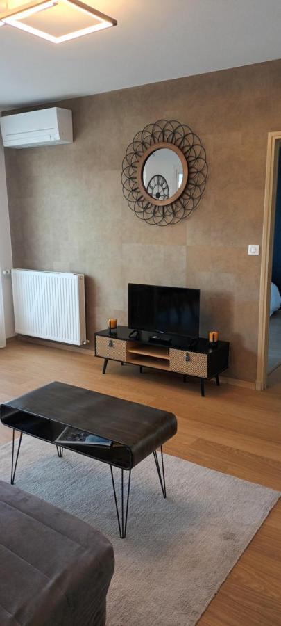 T2 Centre Ville, Soulages, Amphitheatre - Wifi Clim Balcon Parking Rodez Dış mekan fotoğraf